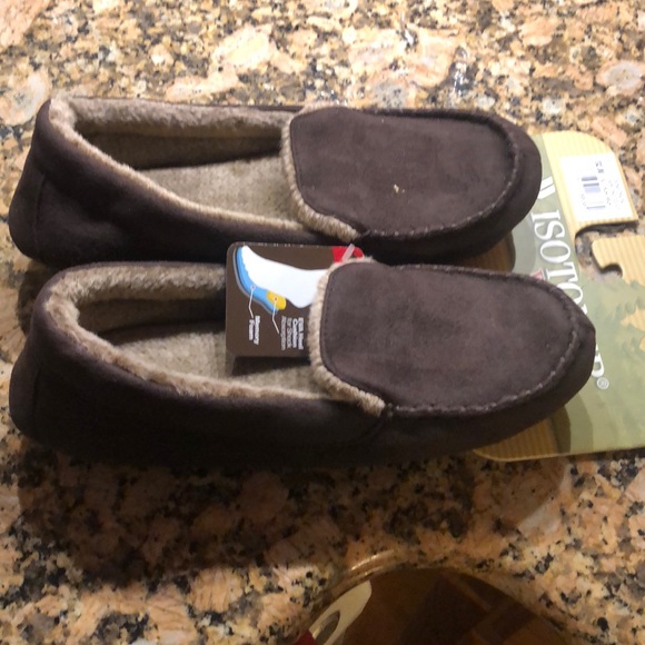 Slippers - Picture 2 of 3
